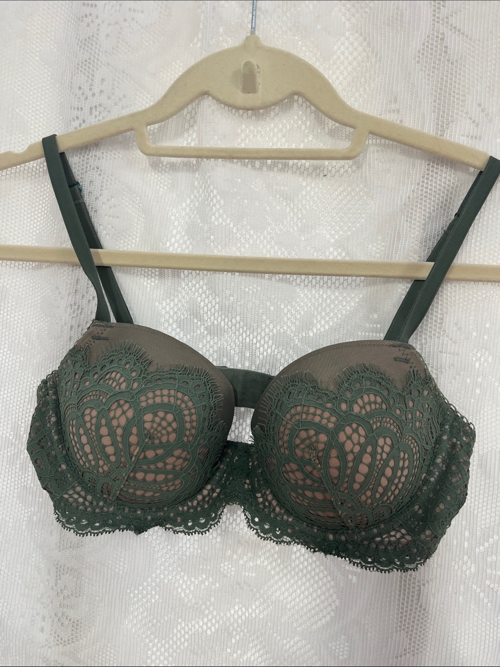 Victoria Secret Olive Green Lace Push-Up Lined Demi Bra 32D